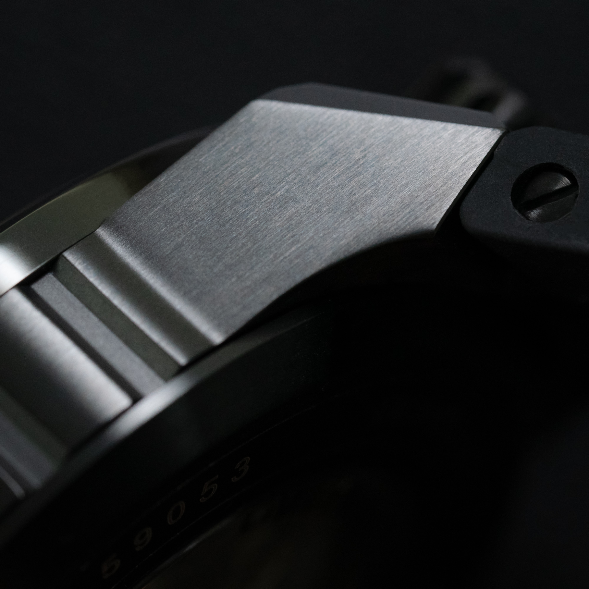 BOMBERG Automatic metropolis Doha side case