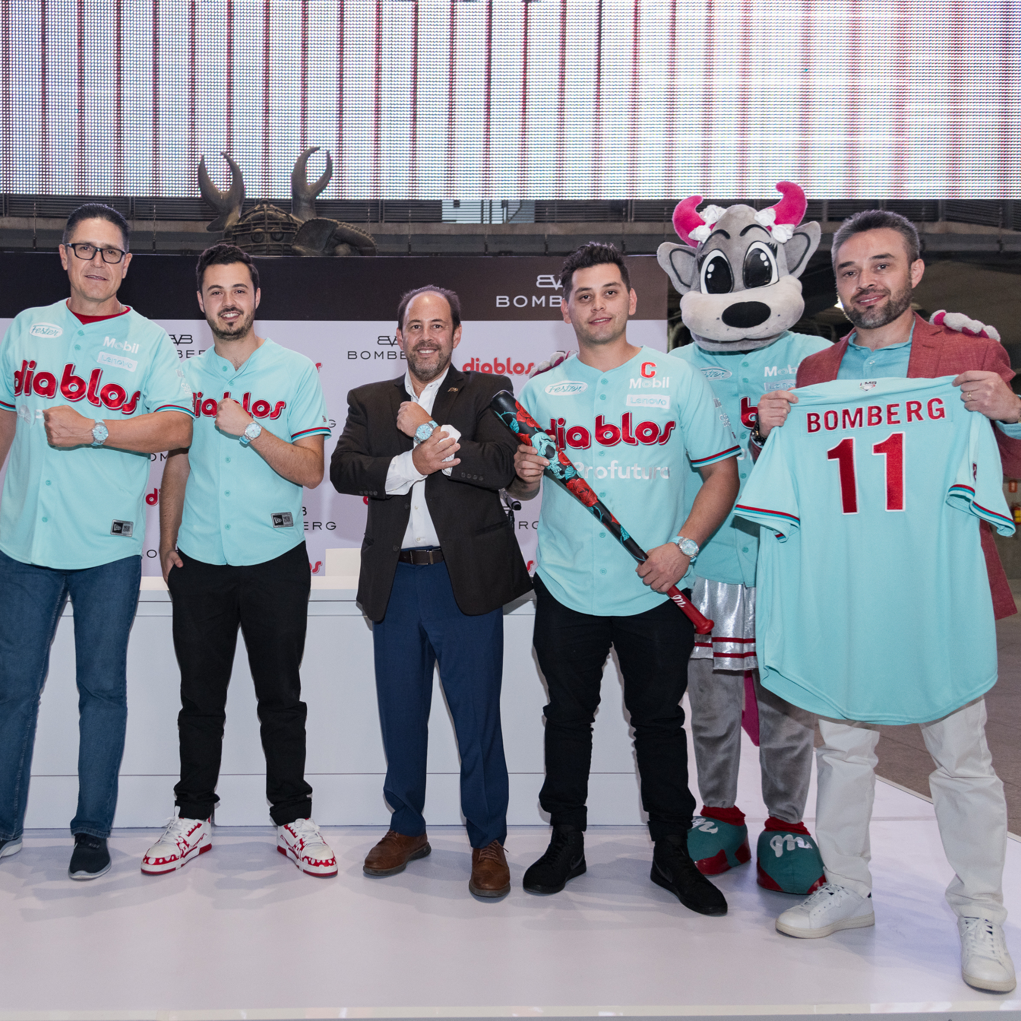 AUTOMÁTICO DIABLOS ROJOS