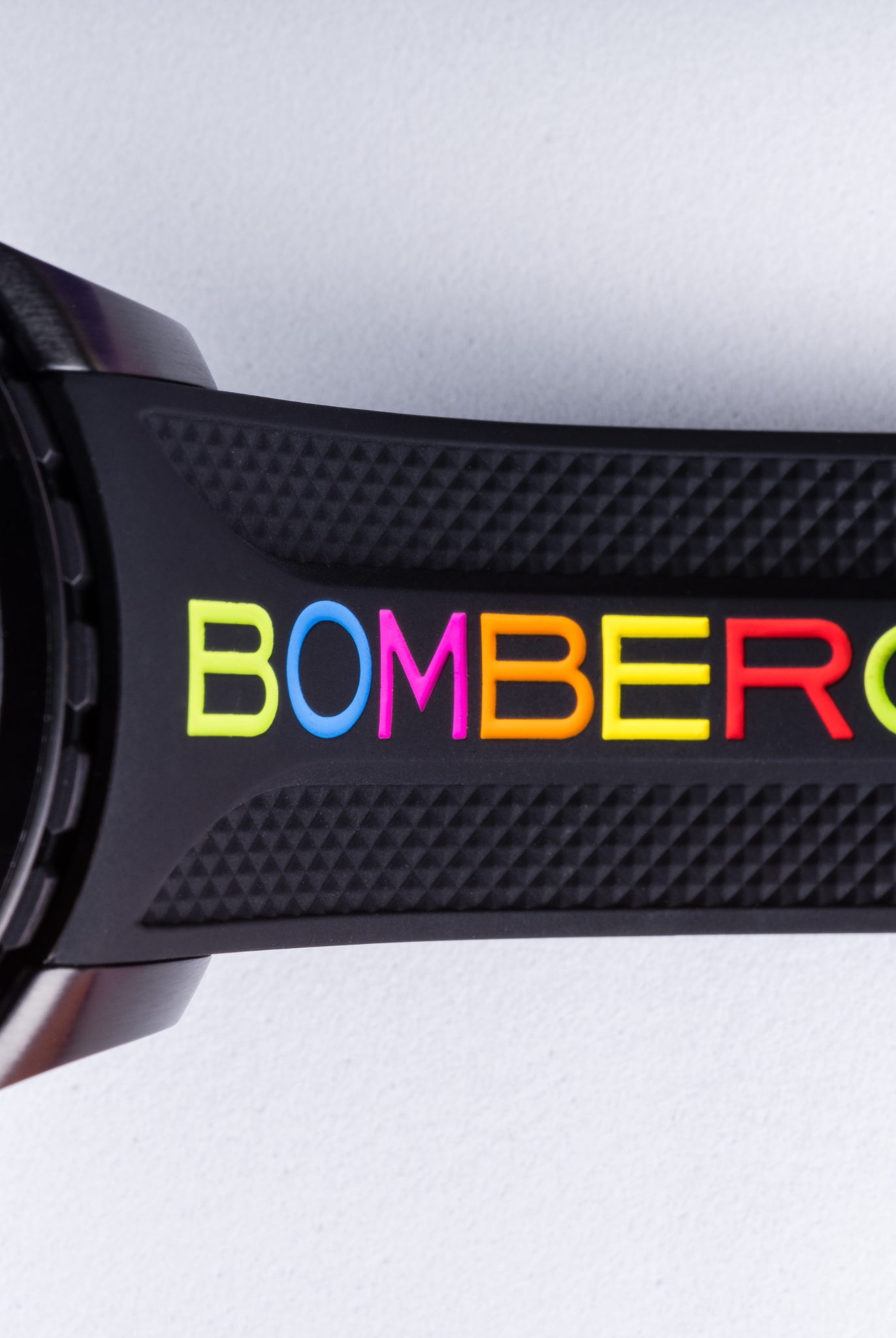 bolt-68-heritage-line – BOMBERG-MX