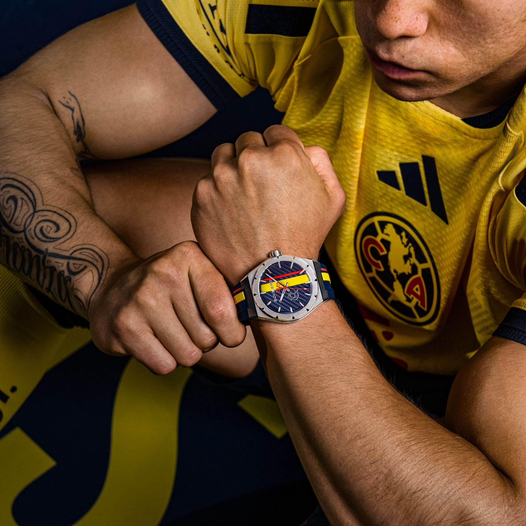 BOMBERG X Club América Edición Limitada 110 Aniversario