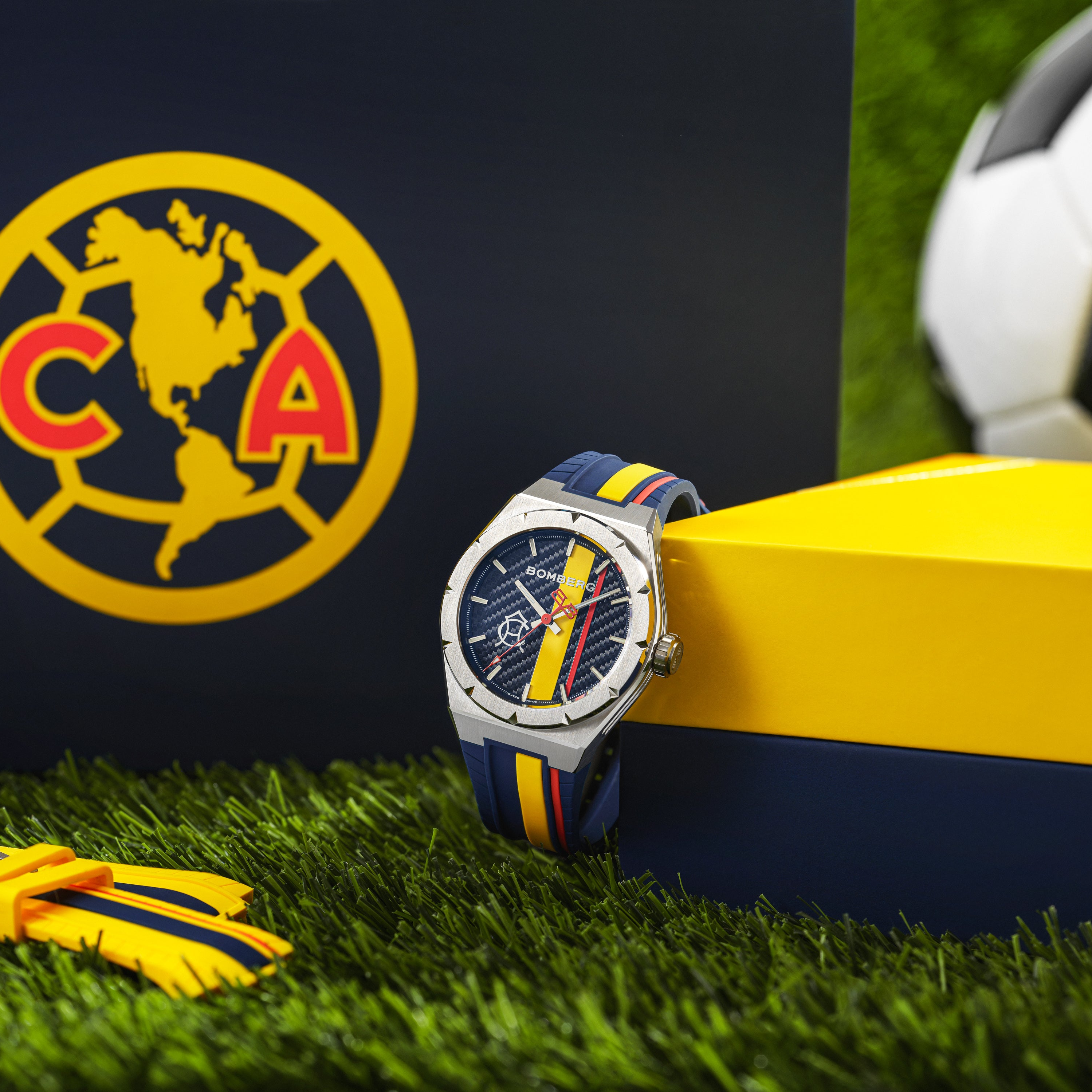 BOMBERG X Club América Edición Limitada 110 Aniversario