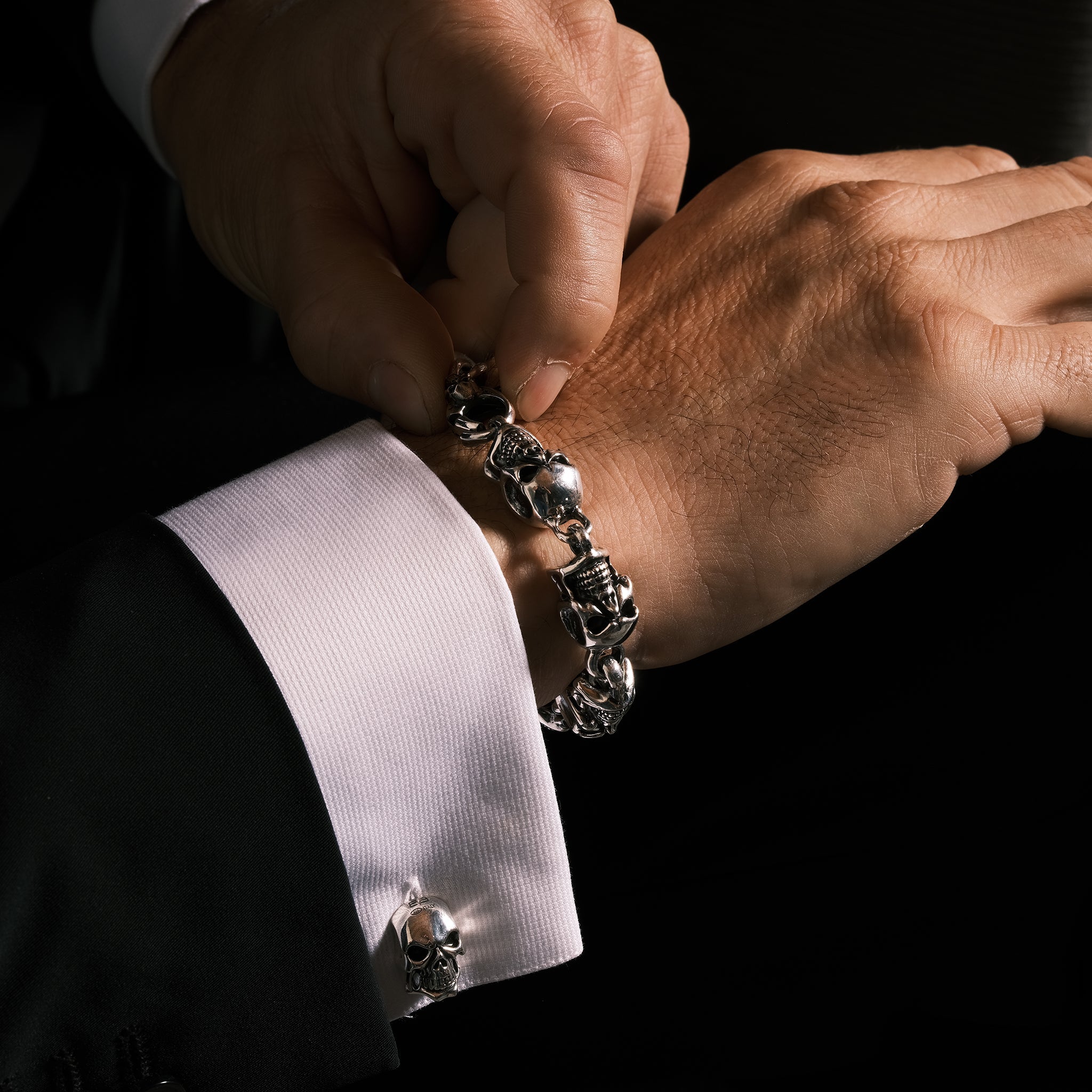 Cufflinks_Multiple-skulls.jpg