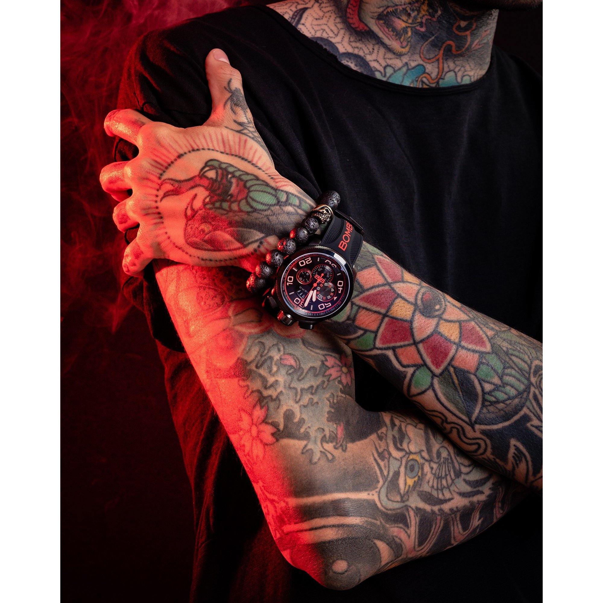 BOLT-68 BLACK & RED SPECIAL EDITION - B O M B E R G