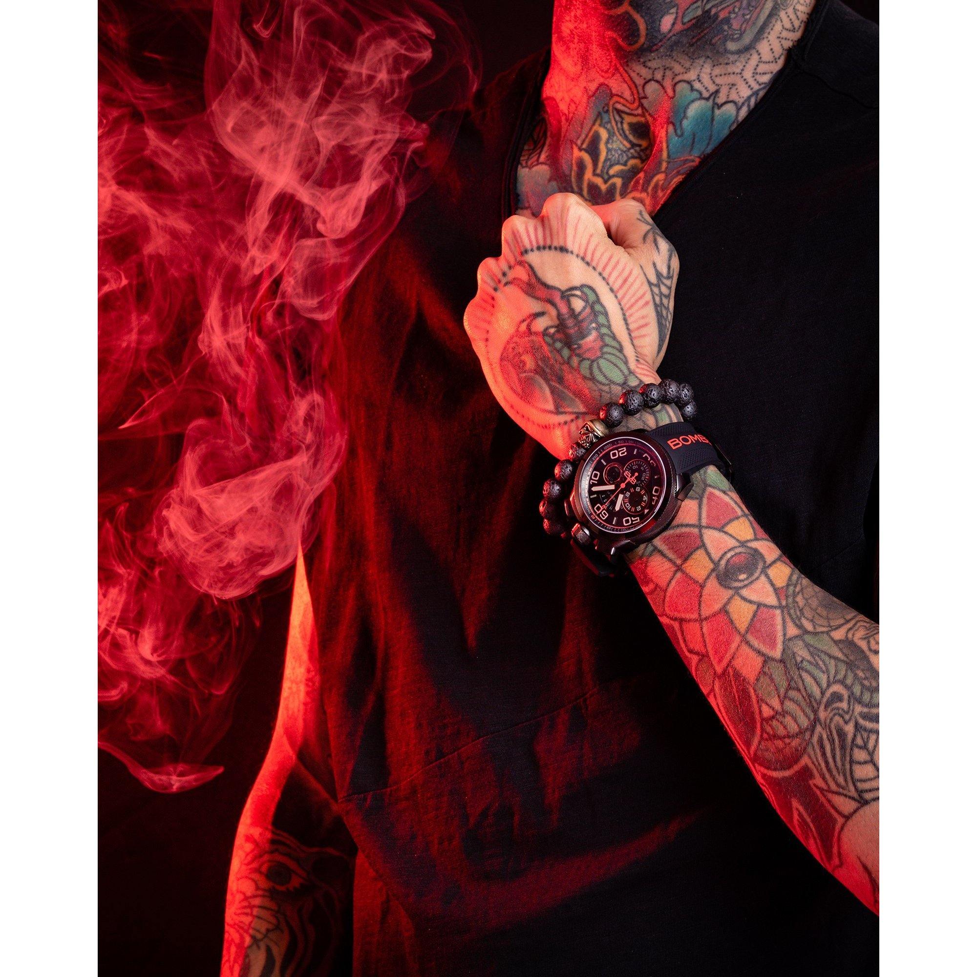 BOLT-68 BLACK & RED SPECIAL EDITION - B O M B E R G